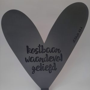 Houten hart - Kostbaar waardevol geliefd