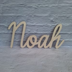 Houten naam recht sierschrift